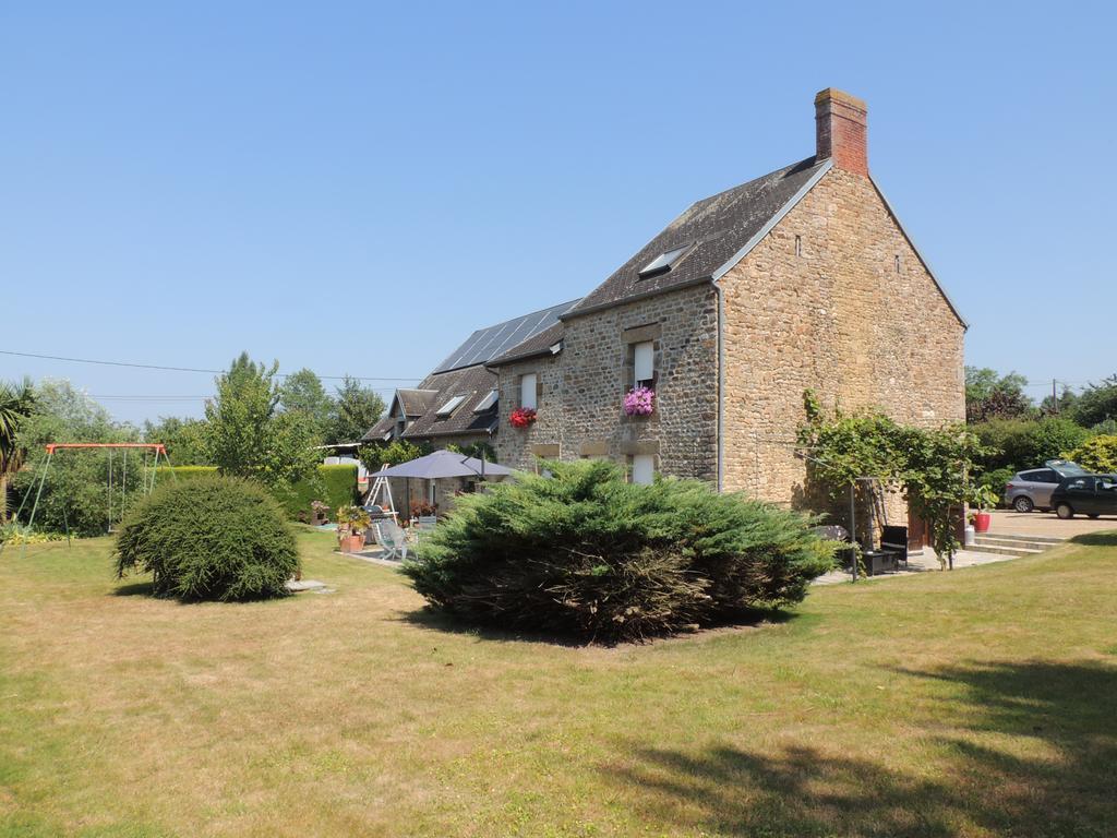 Au Coeur De La Baie Apartment Le Val-Saint-Pere Exterior photo
